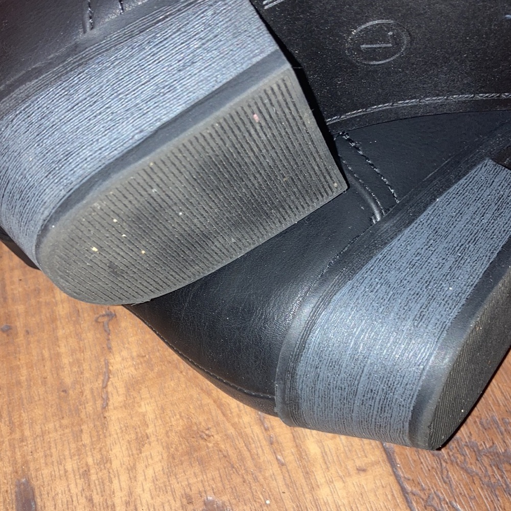 Universal Thread Boots With Heel - image 5